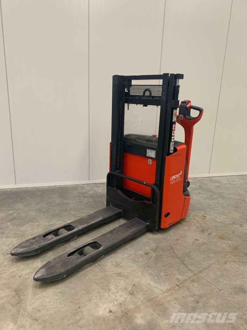 Linde L12 Самохідні електроштабелери