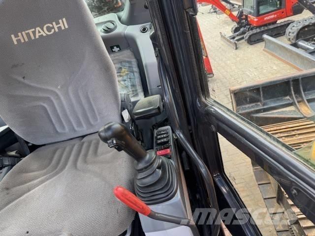 Hitachi ZX 170 W Колісні екскаватори