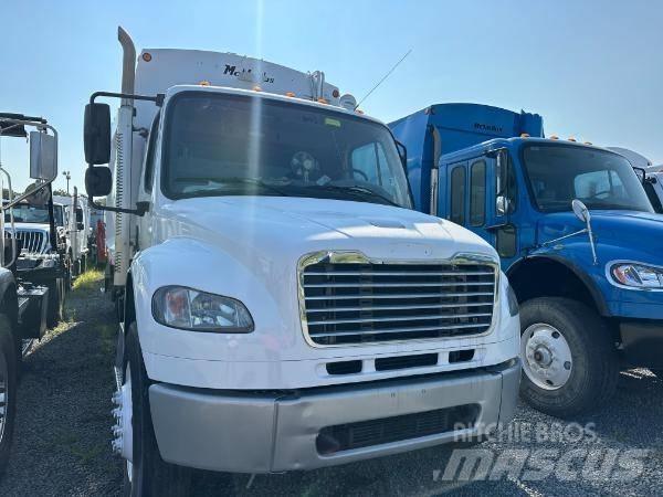 Freightliner M2 Сміттєвози