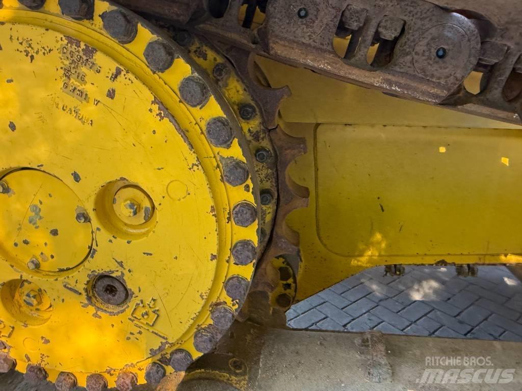 CAT D 6 T LGP Гусеничні бульдозери