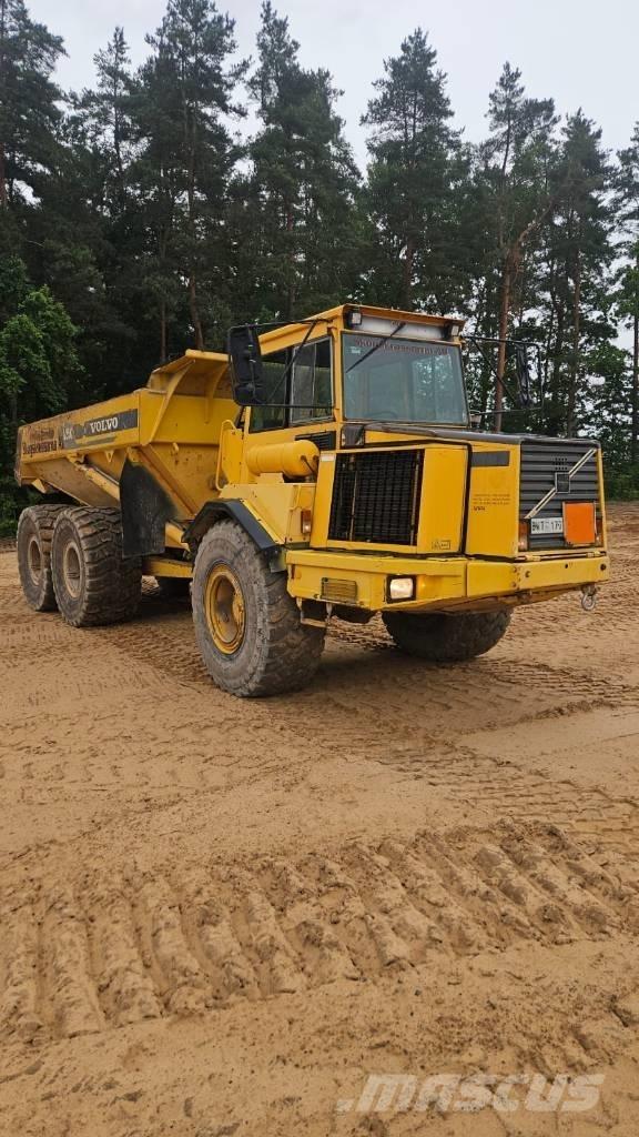 Volvo A 25 C Зчленовані самоскиди