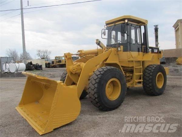 CAT 936 F Фронтальні навантажувачі