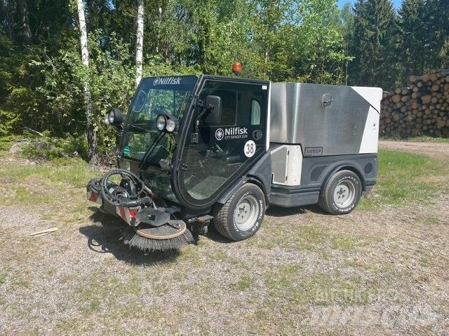 Nilfisk CR 3500 Підмітальні машини