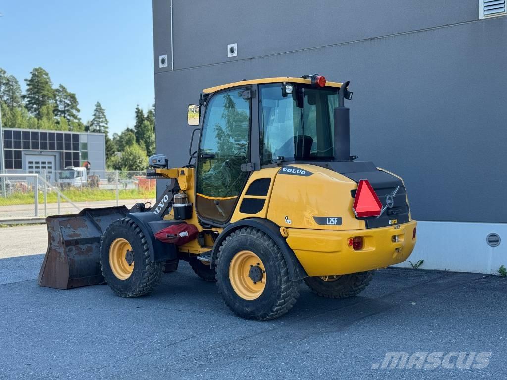 Volvo L 25 F Фронтальні навантажувачі