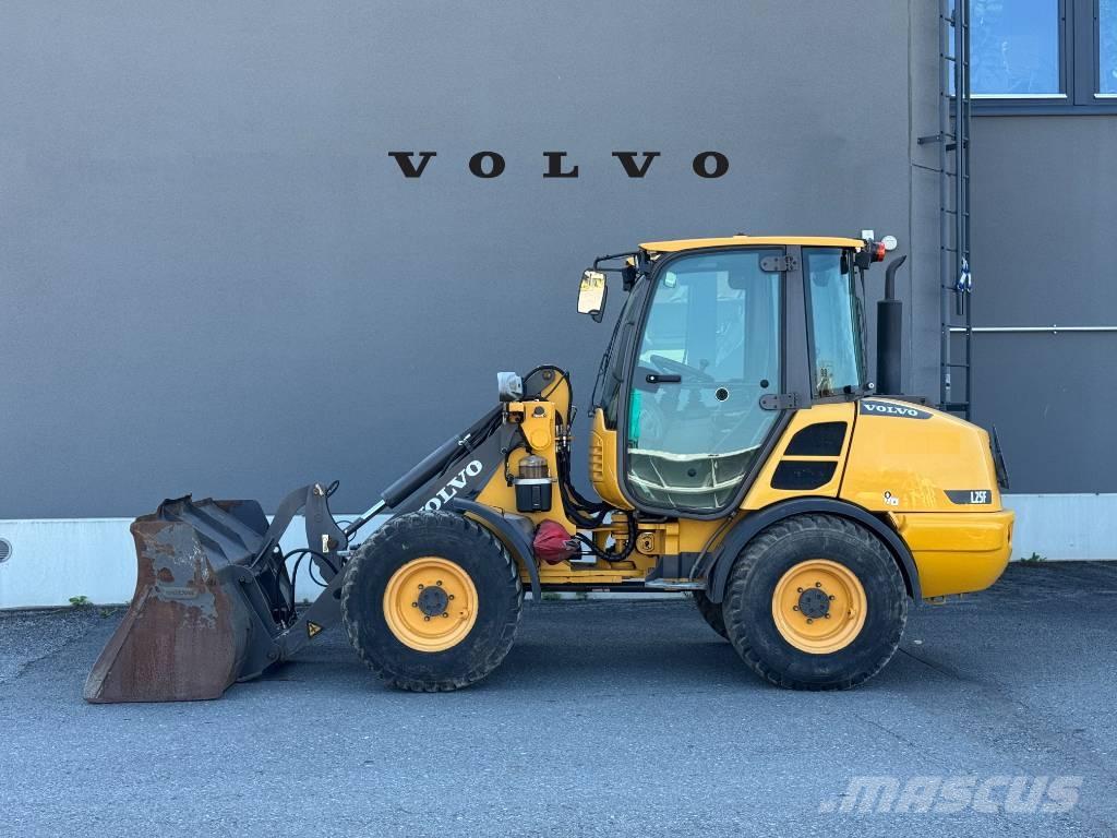 Volvo L 25 F Фронтальні навантажувачі