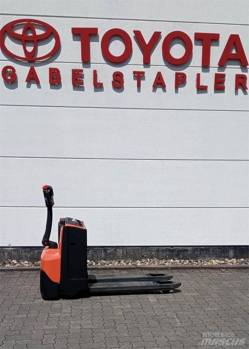 Toyota LWE 160 Штабелери