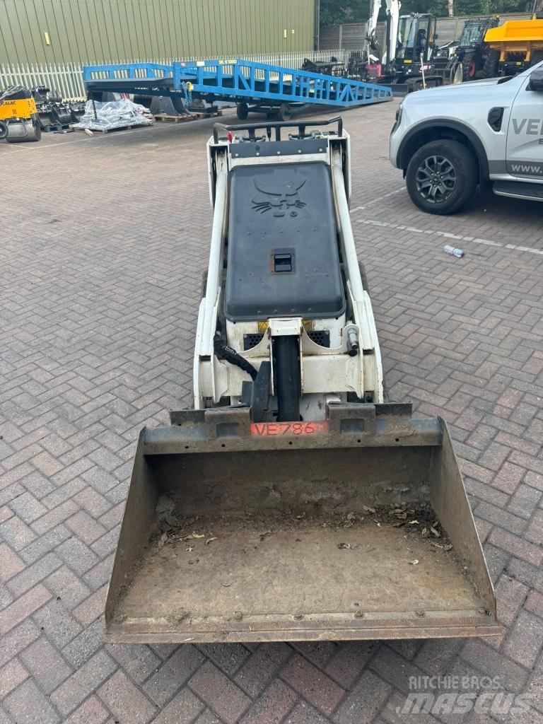 Bobcat MT 100 Гусеничні вантажники