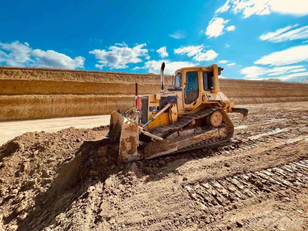 CAT D 5 H Гусеничні бульдозери