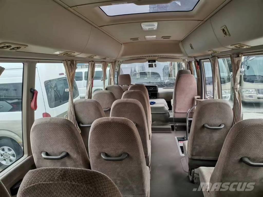 Toyota Coaster Bus Мікроавтобуси