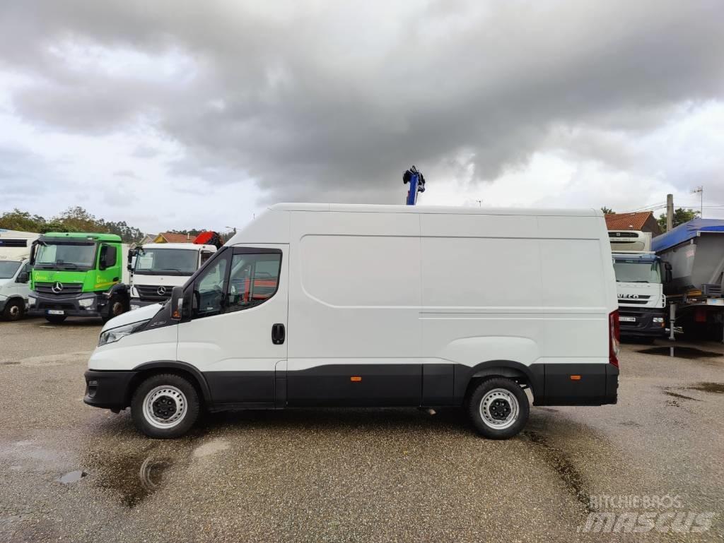 Iveco Daily 35 S 16 Панельні фургони