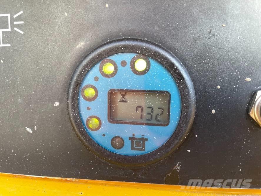 Haulotte Compact 10 Підйомники-ножиці