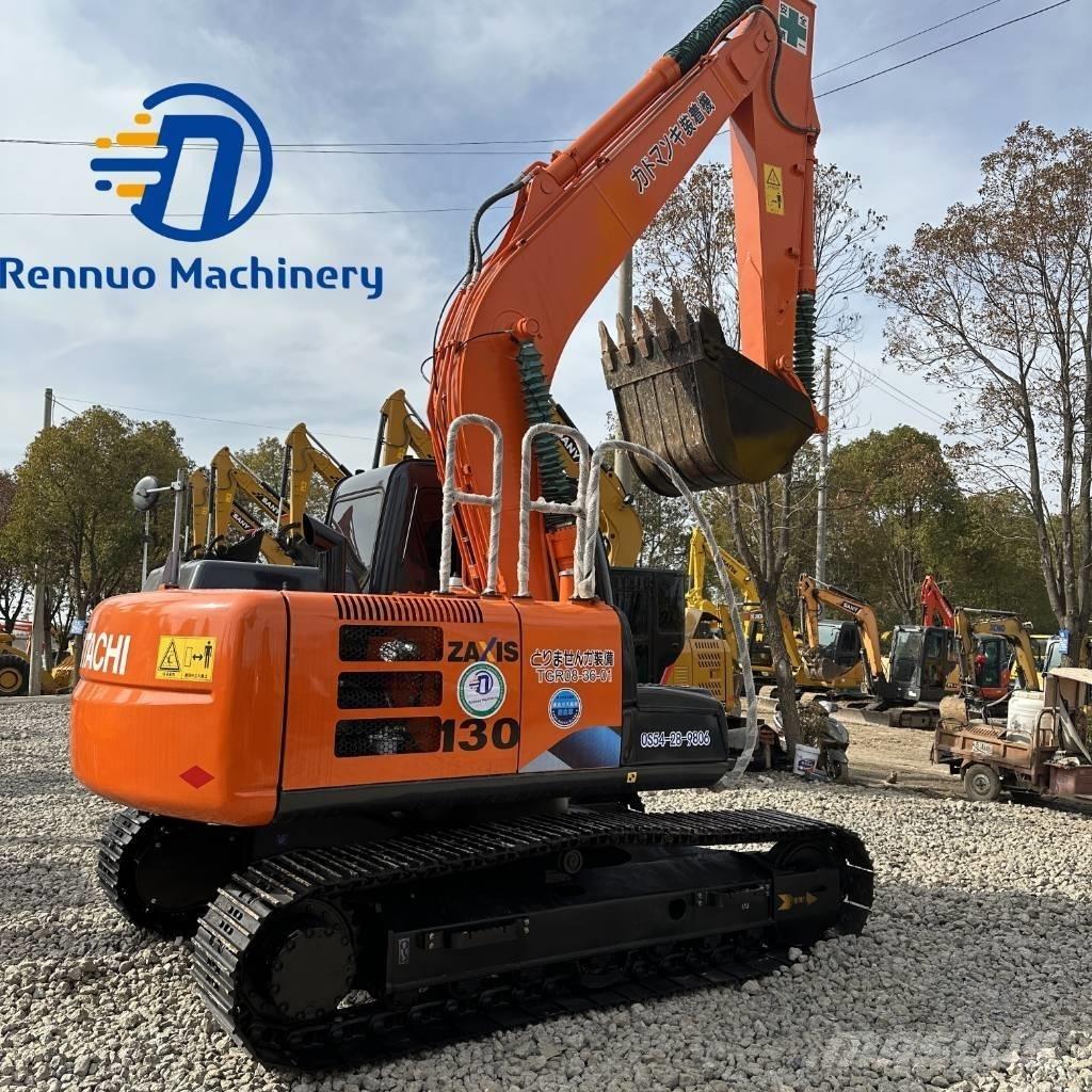 Hitachi ZX 130 Гусеничні екскаватори