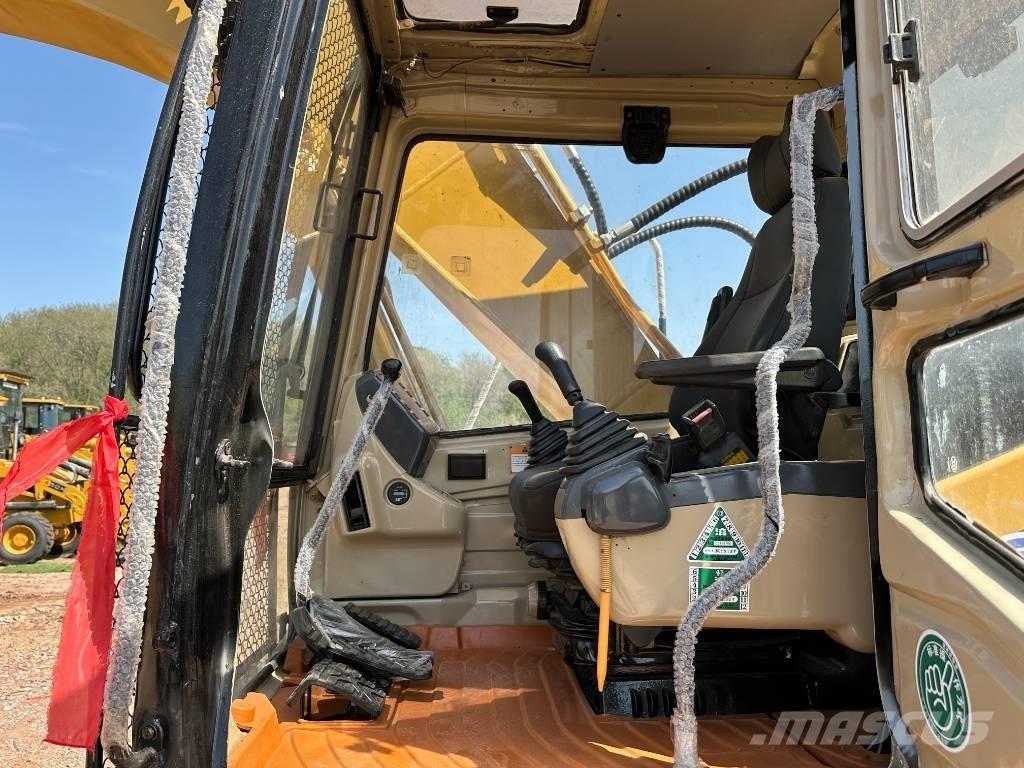 CAT 320 B L Гусеничні екскаватори