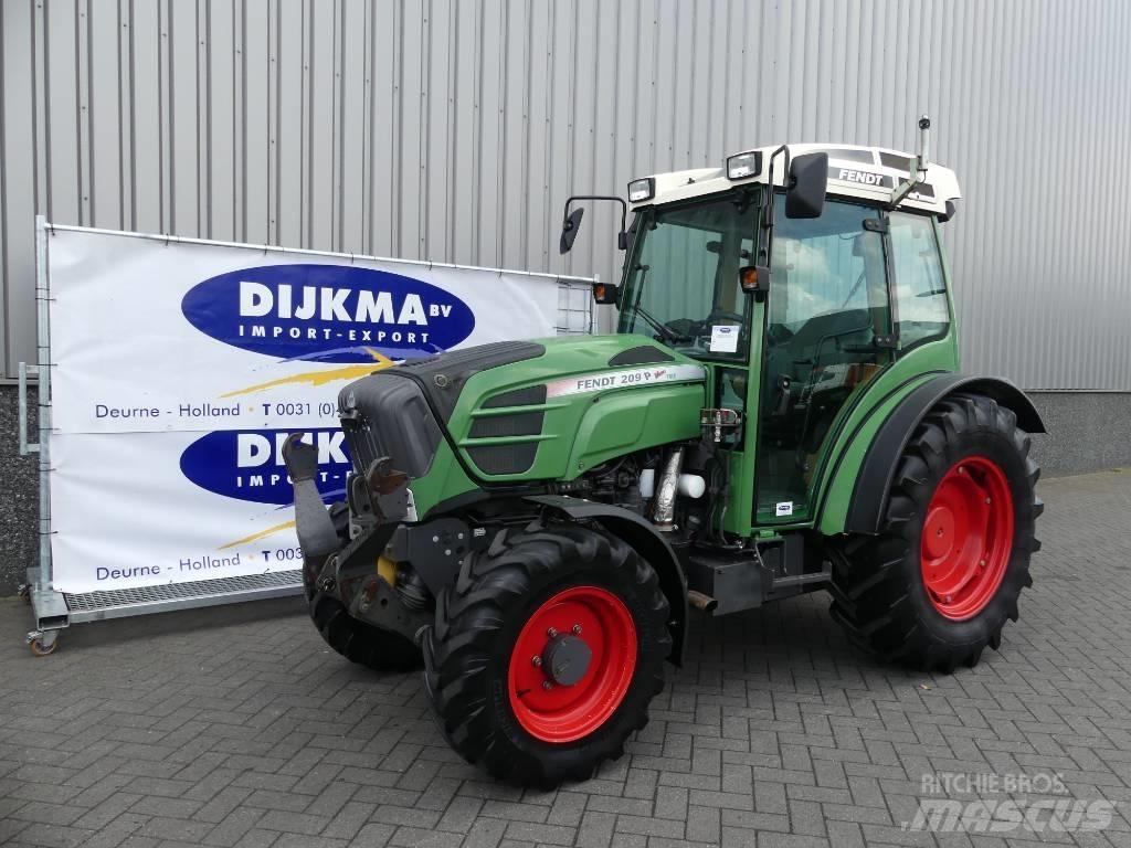 Fendt 209 Vario TMS Трактори