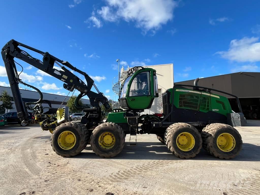 John Deere 1270G 8W Харвестери