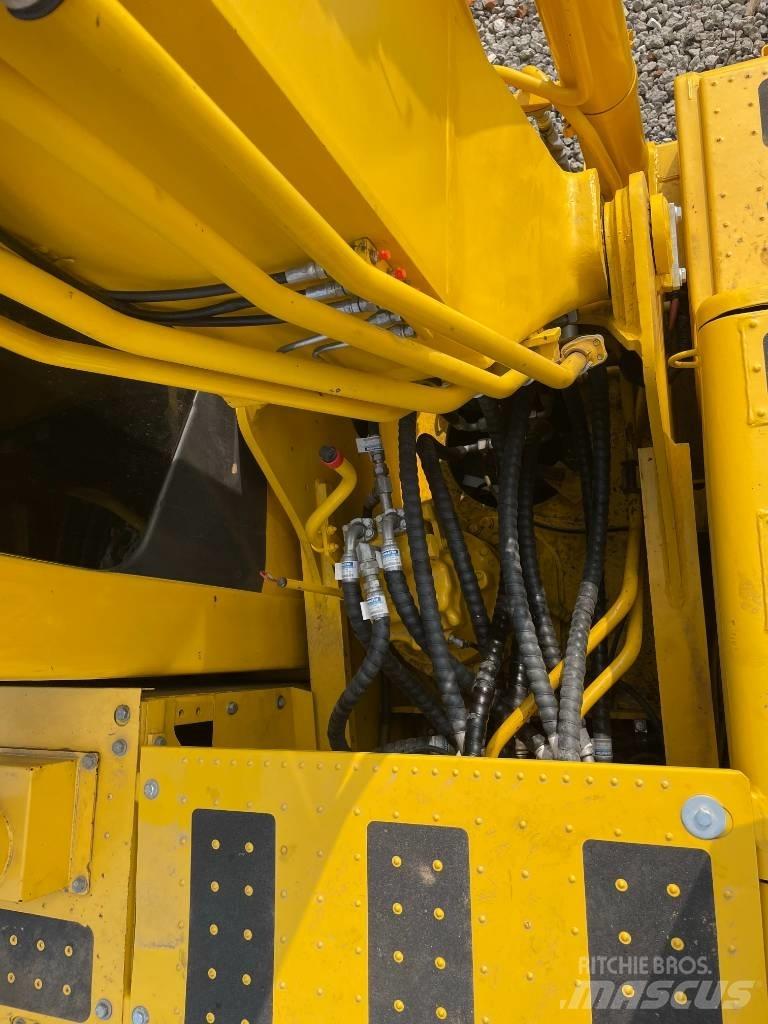 Komatsu PC 200-8 Гусеничні екскаватори
