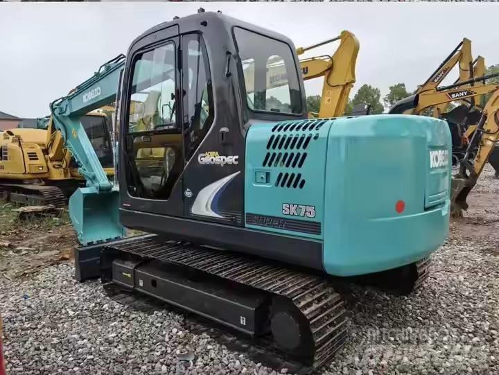 Kobelco SK75 Гусеничні екскаватори