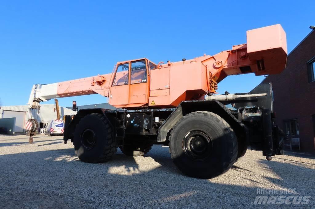 Liebherr LTL 1060 автокрани всюдиходи