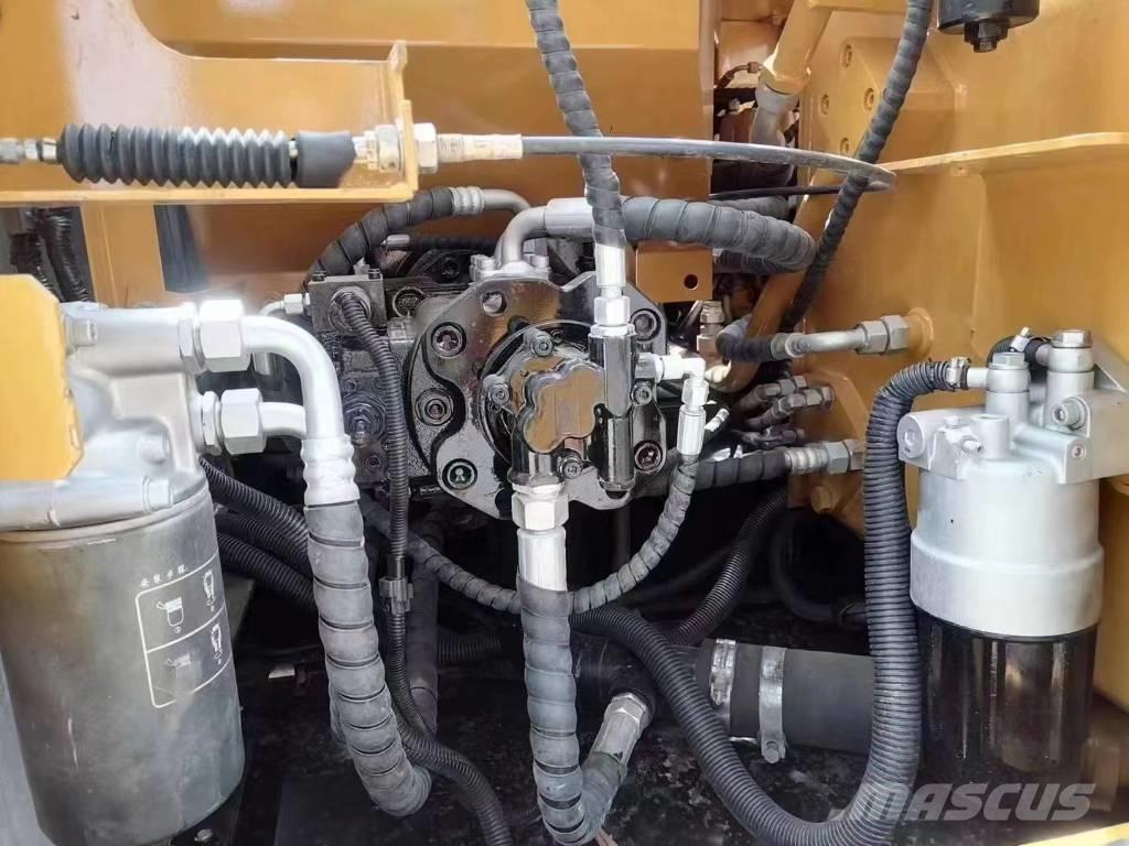 Sany SY135C Гусеничні екскаватори