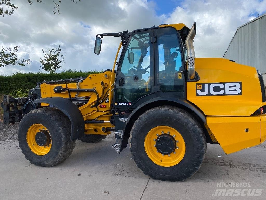JCB Tm420s Телескопічний навантажувач