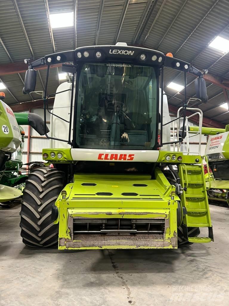 CLAAS Lexion 670 Зернозбиральні комбайни