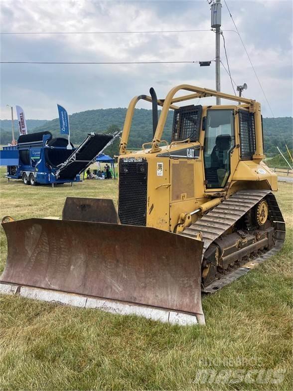 CAT D5N Гусеничні бульдозери