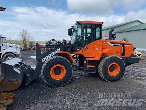 Doosan DL220-5 Фронтальні навантажувачі