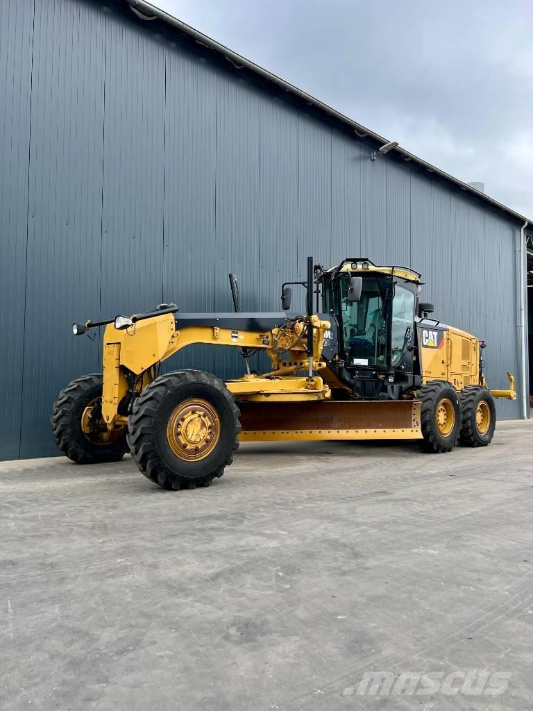 CAT 140M2 AWD Грейдери
