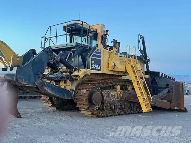 Komatsu D385 Гусеничні бульдозери