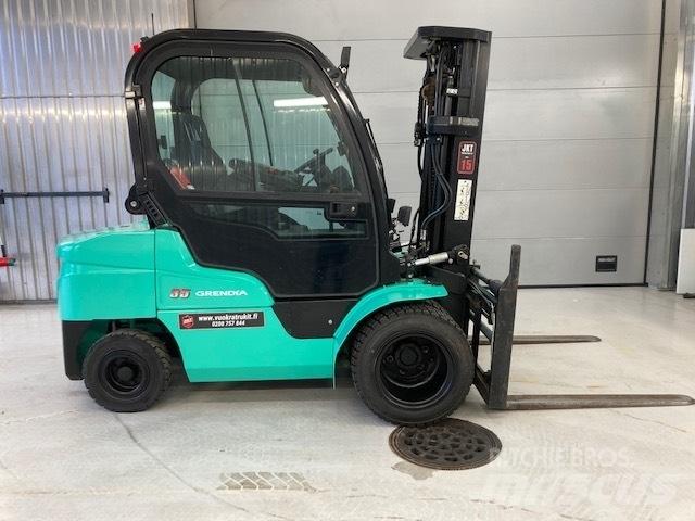 Mitsubishi FD35N Дизельні навантажувачі