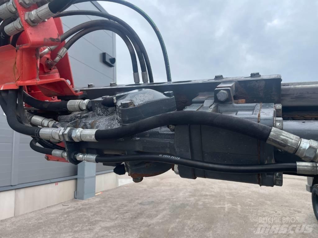 Sandvik DC300Ri Свердлильні установки