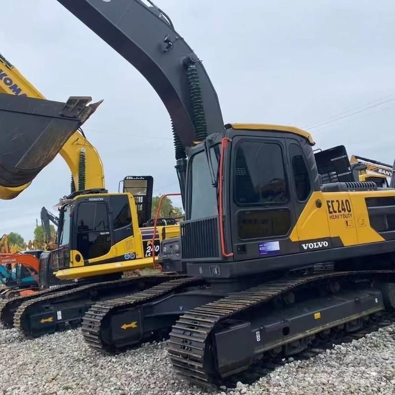 Volvo EC 240 Гусеничні екскаватори