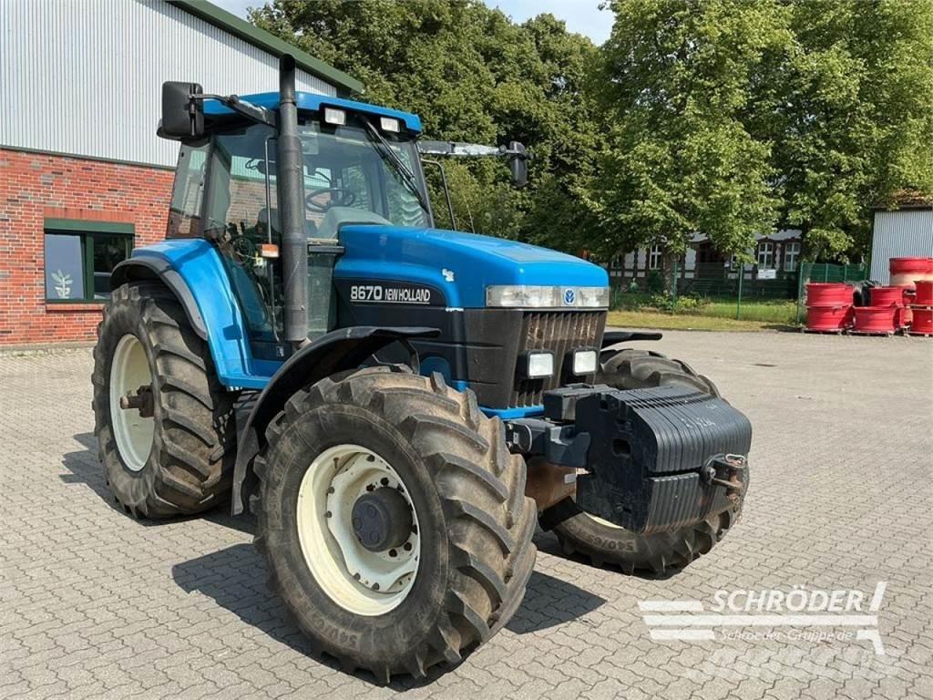 New Holland 8670 Трактори