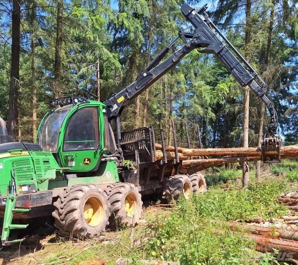 John Deere 1210 G Форвардери