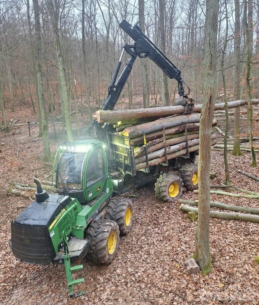 John Deere 1210 G Форвардери