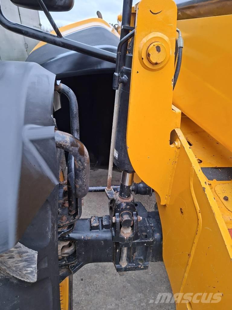 JCB 535-125 Телескопічні навантажувачі