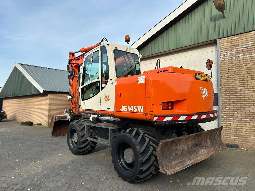 JCB JS145W Колісні екскаватори