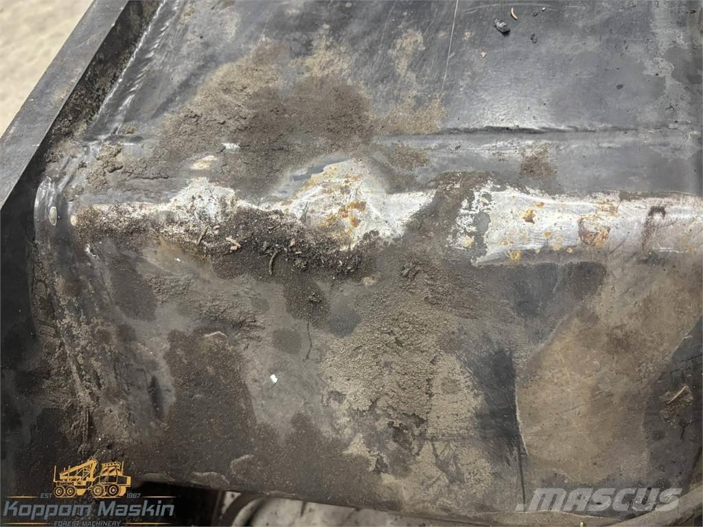 Komatsu 270H Крани лісозаготівельних машин