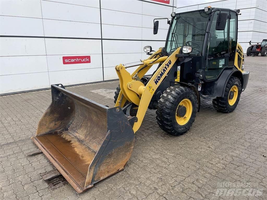 Komatsu WA70M-8EO Багатофункціональне обладнання для вантажних і землекопальних робіт
