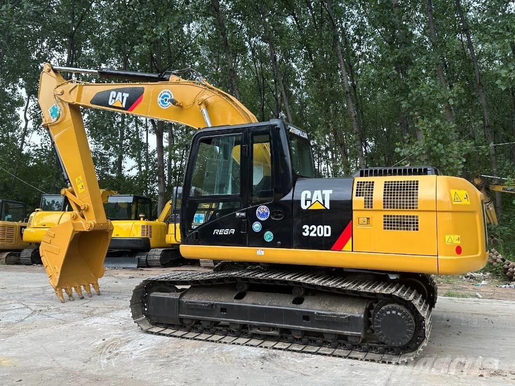 CAT 320D Гусеничні екскаватори