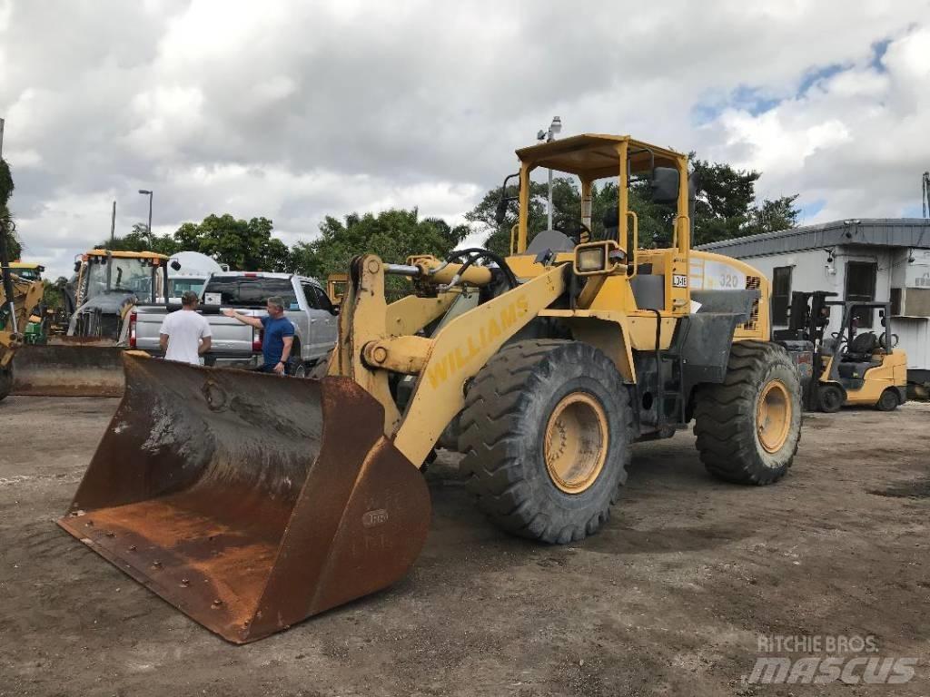 Komatsu WA320-5 Фронтальні навантажувачі