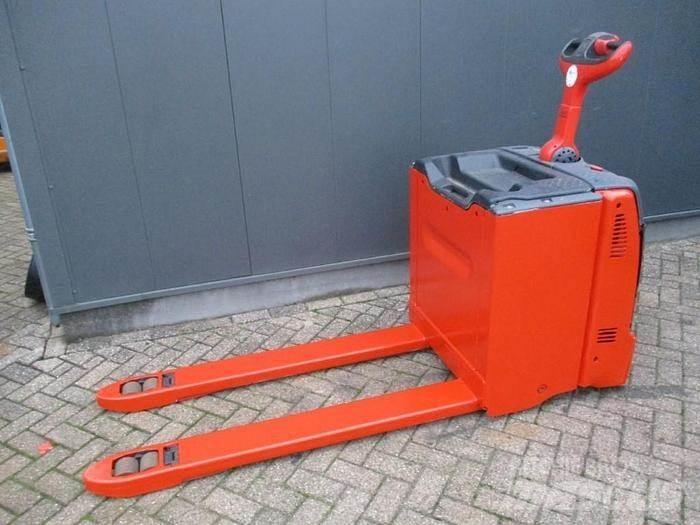 Linde T30 Штабелери