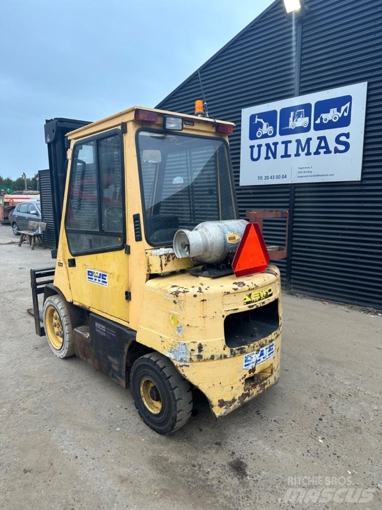 Daewoo G30E Газові навантажувачі