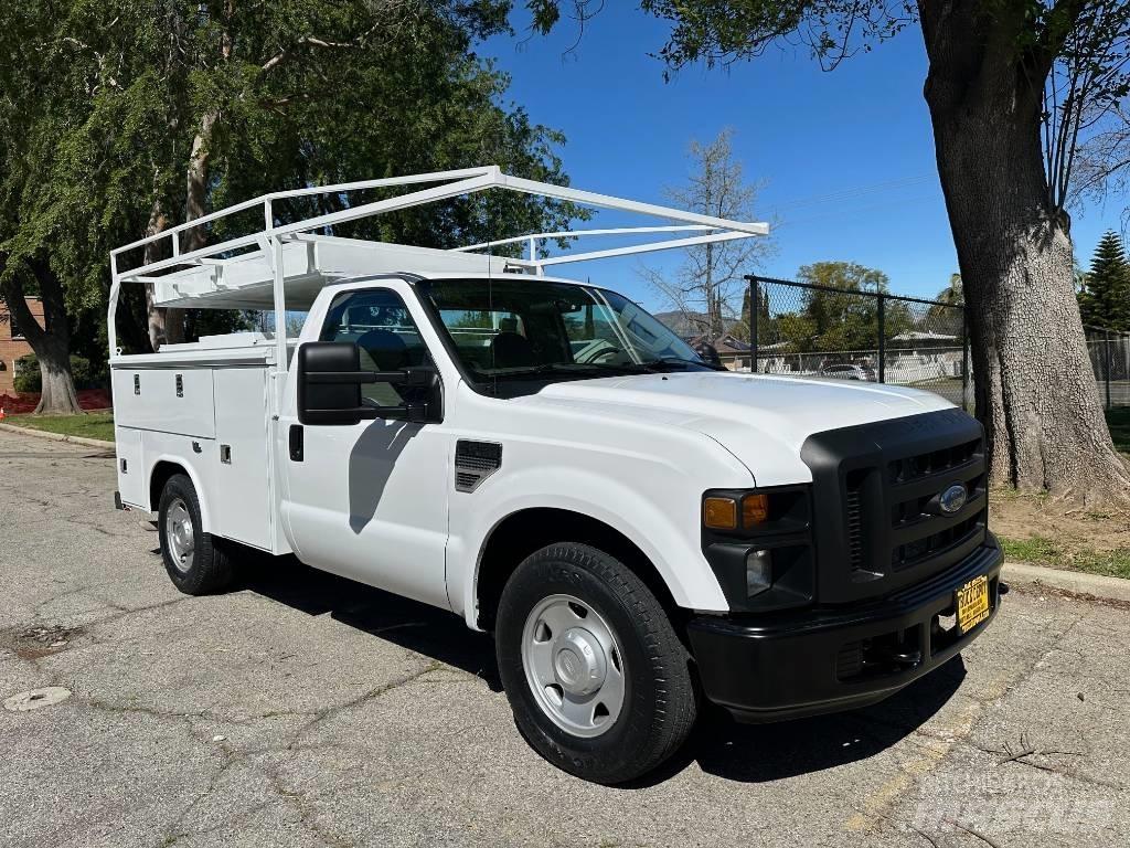 Ford F 250 SD Пікапи / Бічне розвантаження
