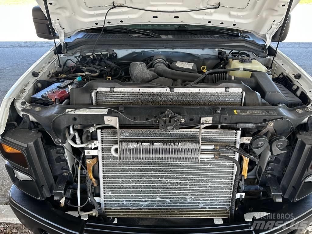 Ford F 250 SD Пікапи / Бічне розвантаження
