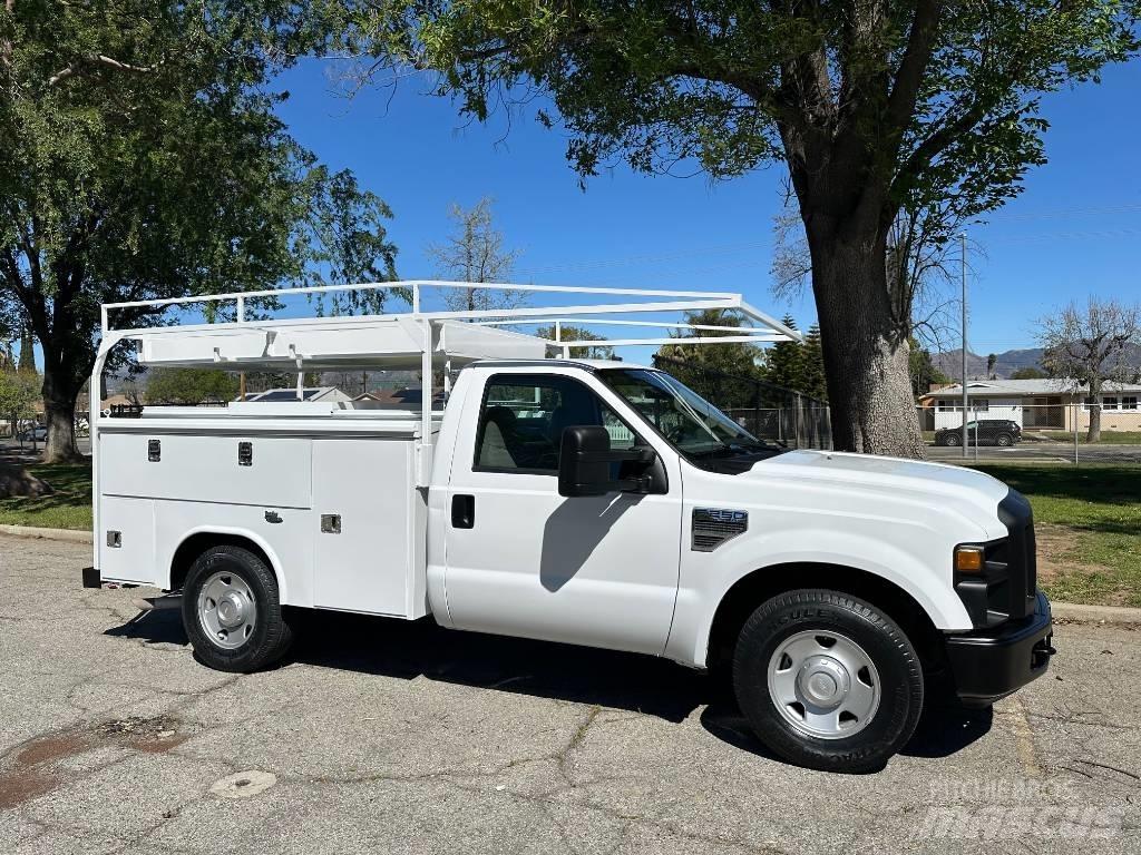 Ford F 250 SD Пікапи / Бічне розвантаження