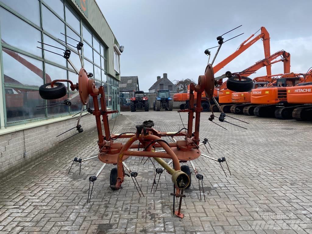 Kuhn 5000 H Граблі і сінозворушувачі