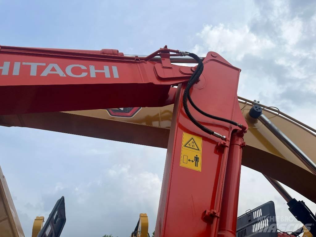 Hitachi ZX 130 Гусеничні екскаватори