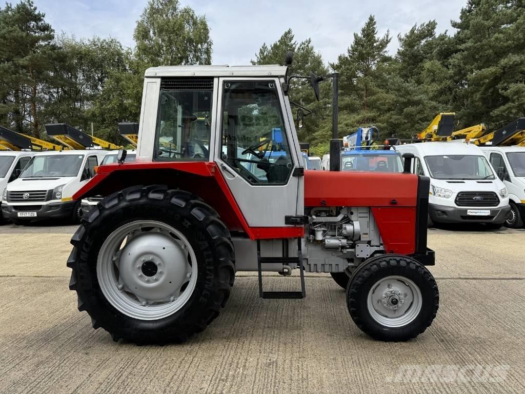 Massey Ferguson 690 Трактори