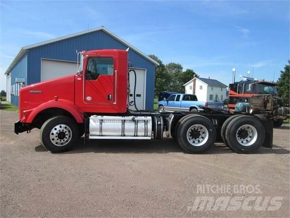 Kenworth T800 Тягачі